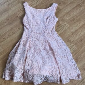 B. Darlin Women’s Dress Size 7/8 pink